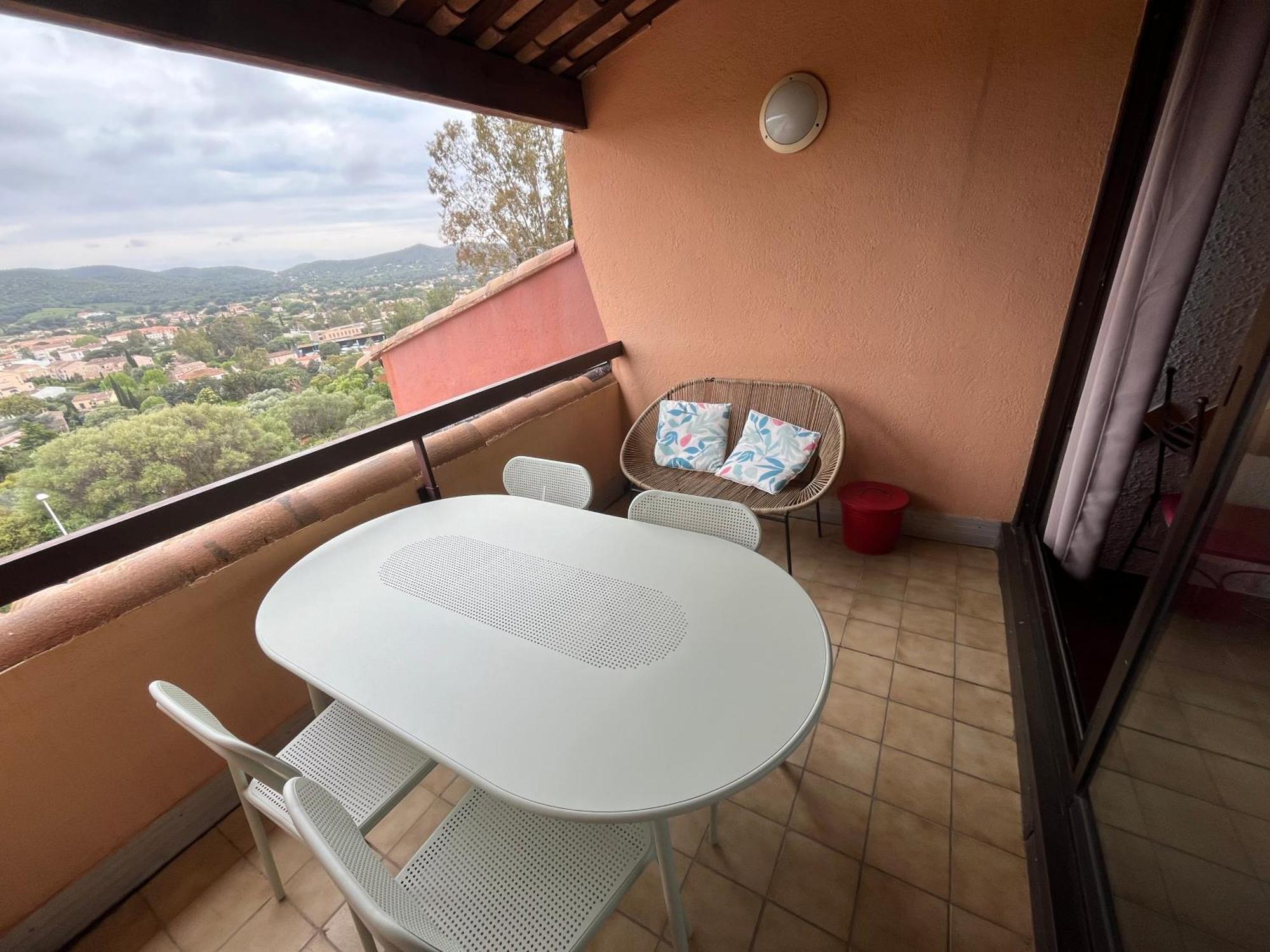 Superbe Duplex 35M2 Vue Mer Avec Piscine Bormes-les-Mimosas Exterior photo